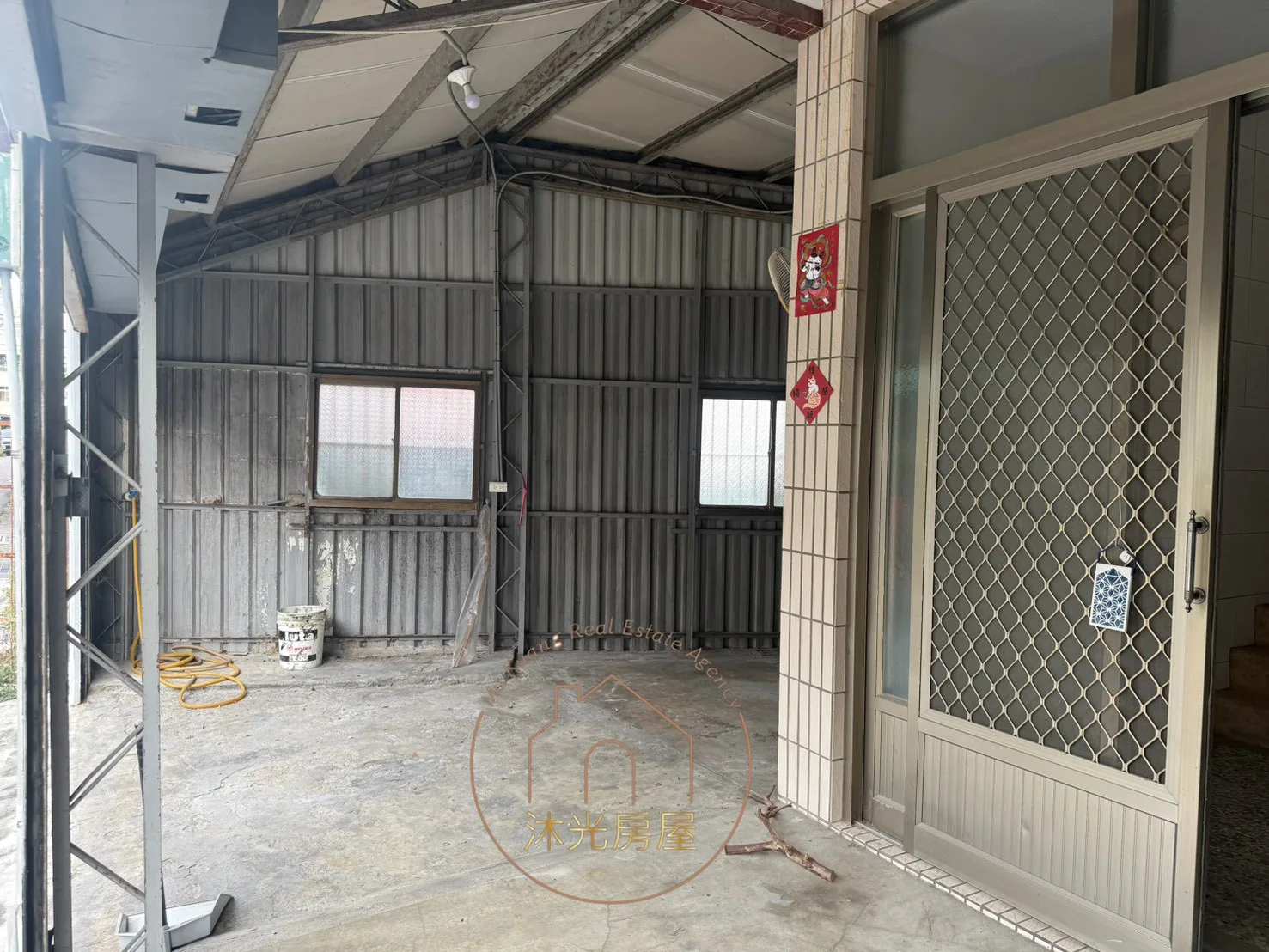 (專)東區大地坪5房透天厝出租.家庭客首選