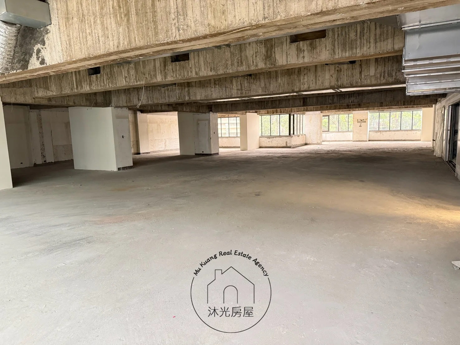中西區整新2F百坪優質辦公室出租